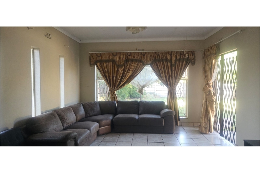 To Let 3 Bedroom Property for Rent in Riviera Northern Cape